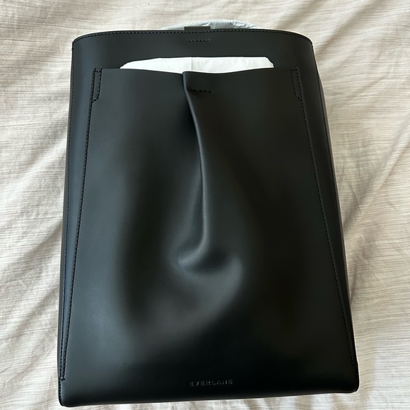 Everlane The Studio Bag Black Italian Leather NWT 100% Premium Leather - Picture 2 of 9